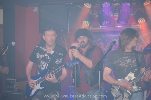 Paulie's_03